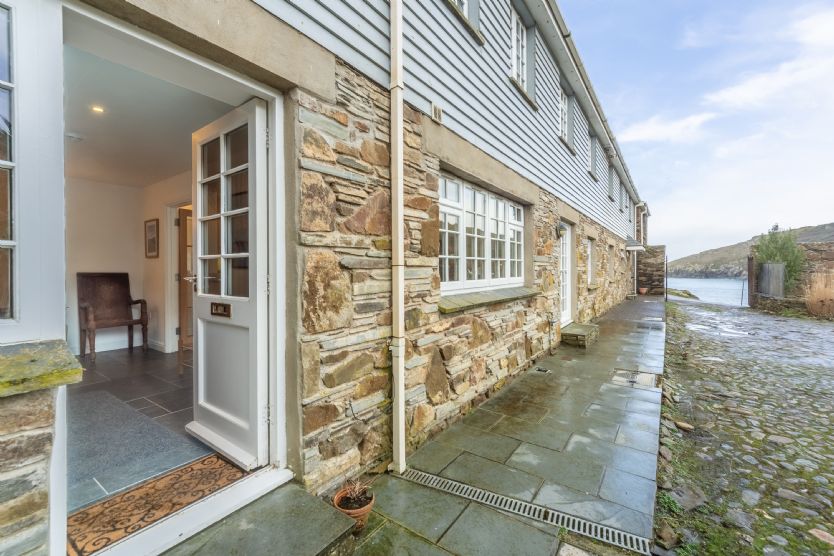 Self Catering Cottage Holidays at No.2 The Fish Cellars