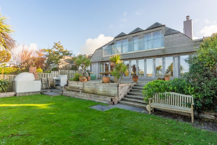 Self Catering Cottage Holidays at Higher Close