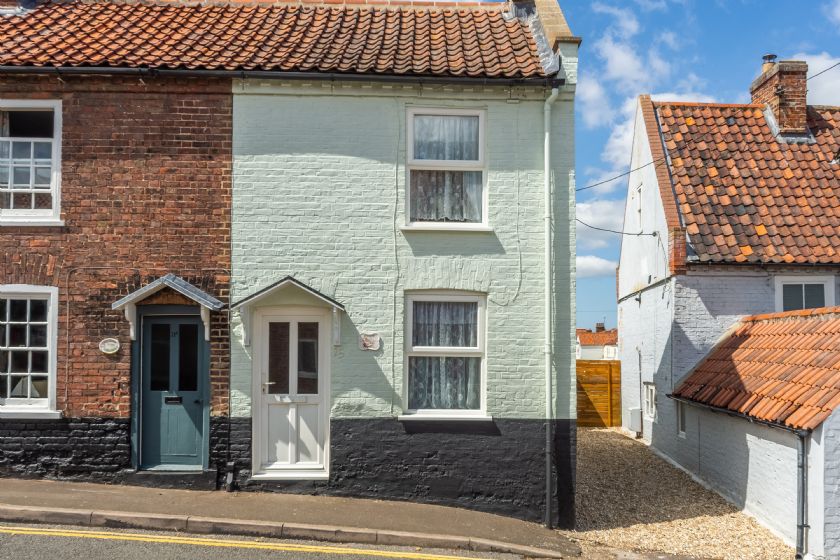 Click here for more about Seaside Cottage