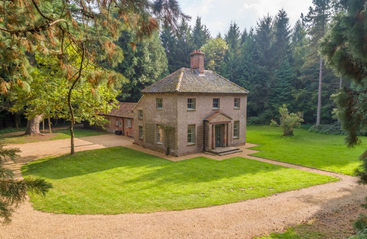 Self Catering Cottage Holidays at Bear's Cottage