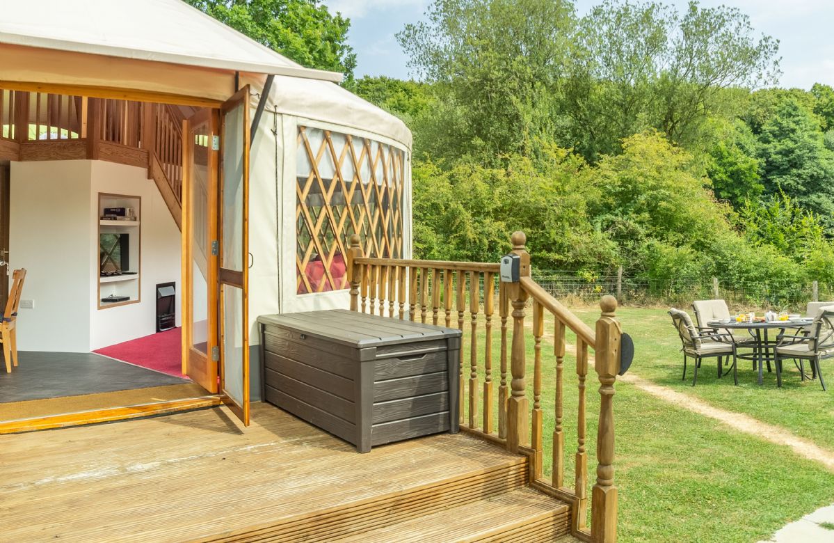 Self Catering Cottage Holidays at Ash Yurt