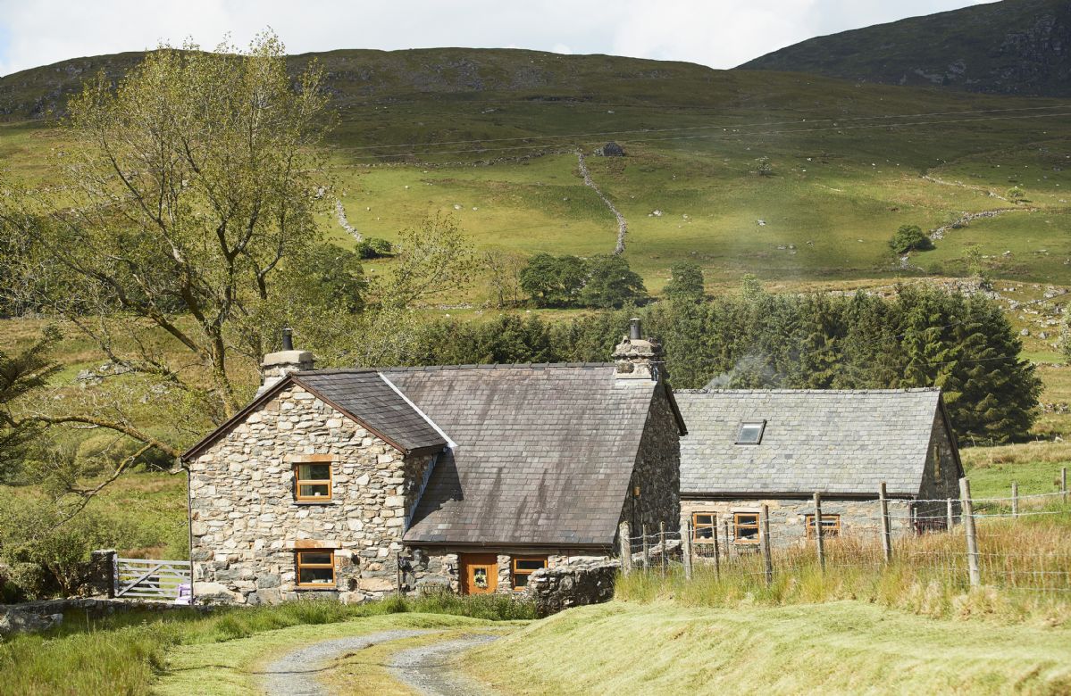 Self Catering Cottage Holidays at Ty Nant Cottage