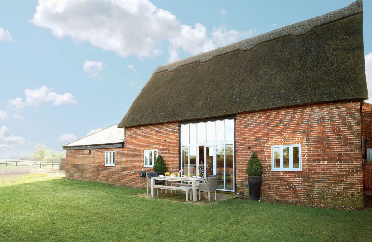 Self Catering Cottage Holidays at Thatch Barn