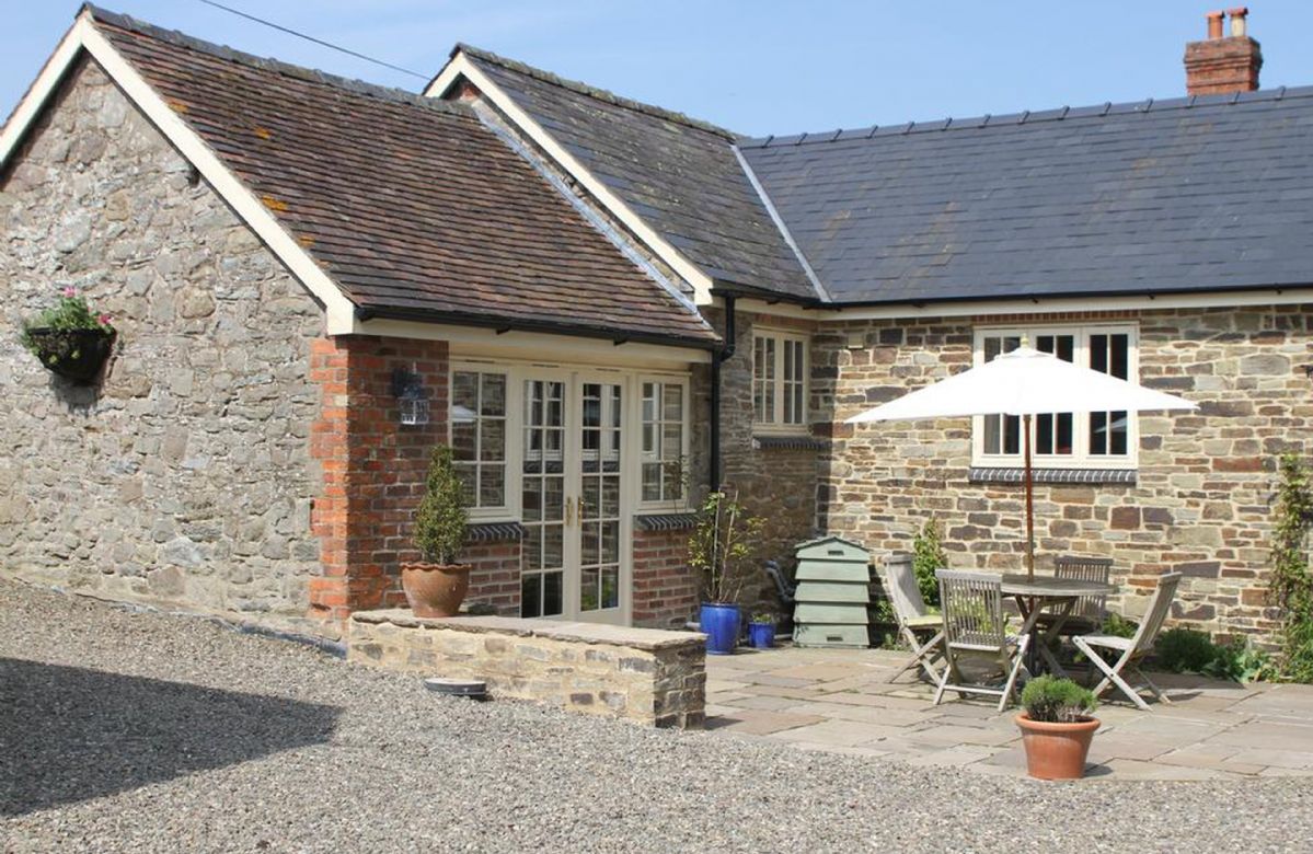 Click here for more about Blacksmiths Cottage