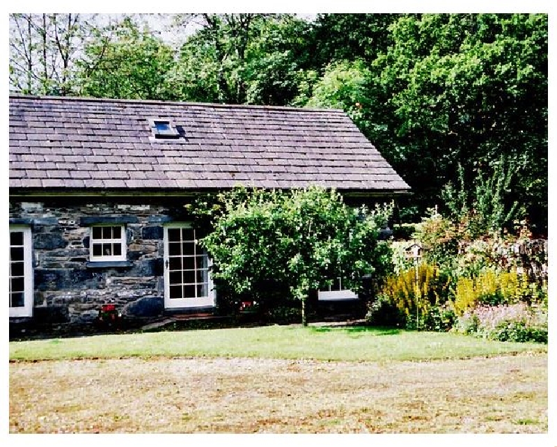 Click here for more about Royal Oak Farm Cottage