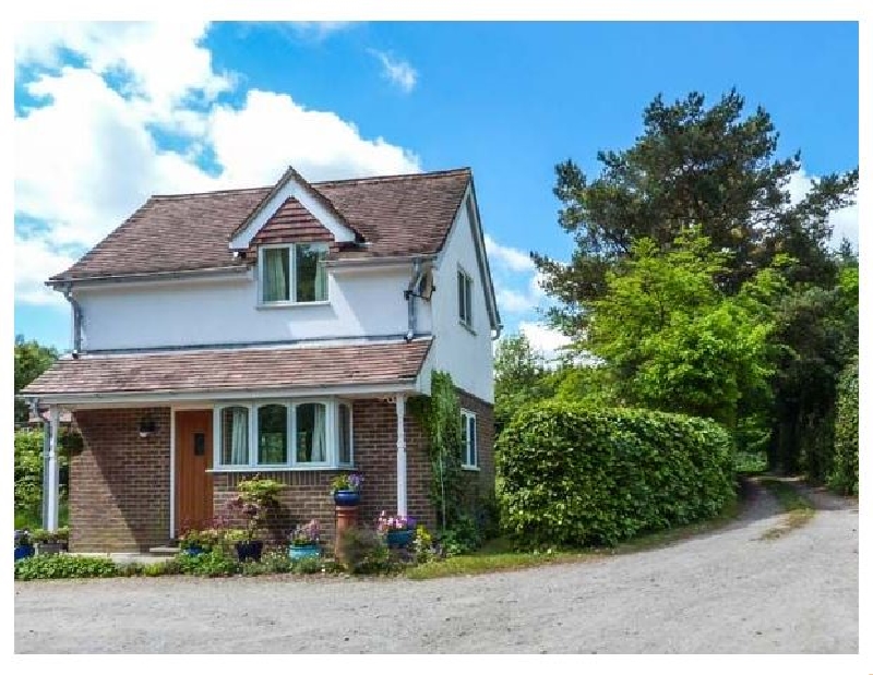 Self Catering Cottage Holidays at Wood Glen Cottage