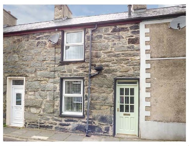 Self Catering Cottage Holidays at 20 Glynllifon Street