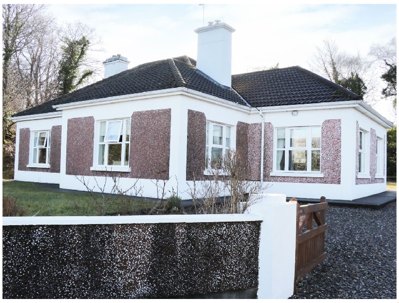 Click here for more about DonRoss Cottage