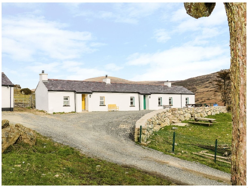 Self Catering Cottage Holidays at Pat White's Cottage