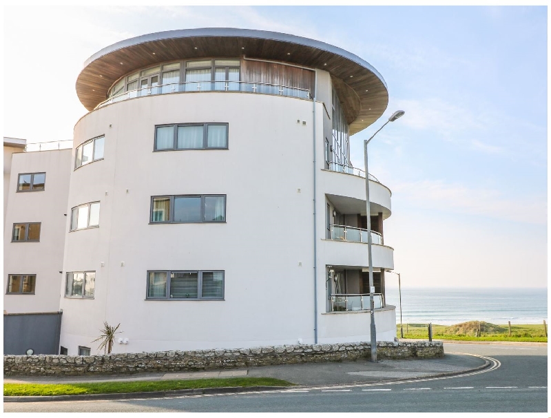 Self Catering Cottage Holidays at Apartment 28