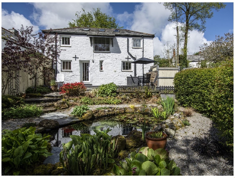 Self Catering Cottage Holidays at Trekenner Barn