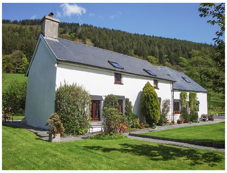 Self Catering Cottage Holidays at Dafarn Newydd