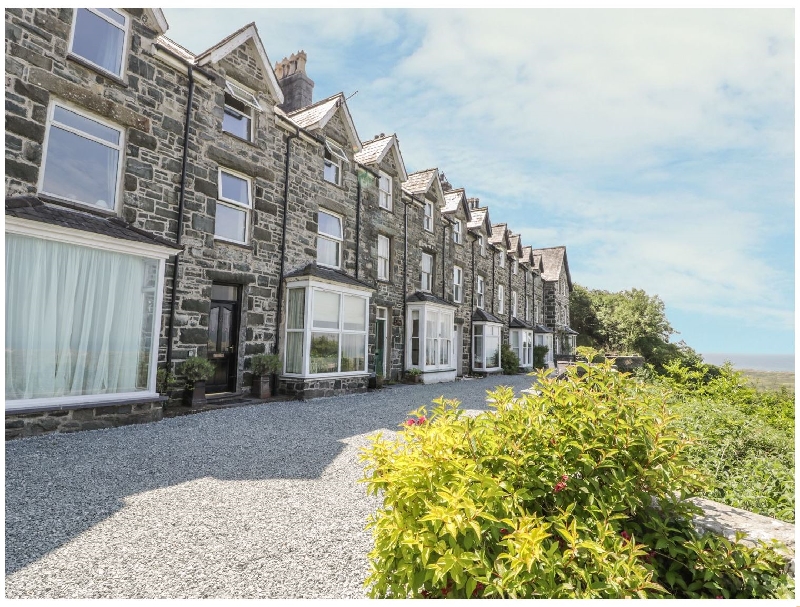 Click here for more about 3 Bronwen Terrace