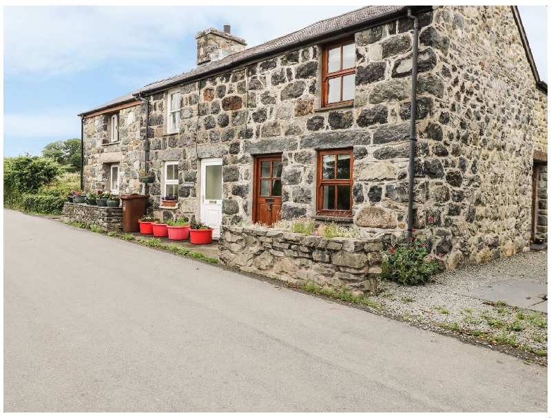 Click here for more about Minffordd Cottage