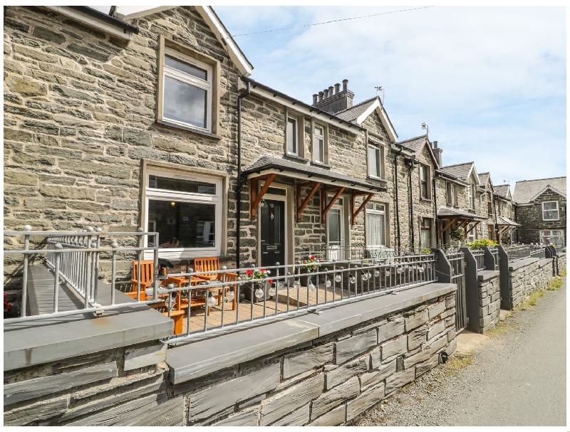 Self Catering Cottage Holidays at Garreg Ddu
