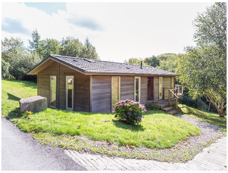 Click here for more about 4 Lake View