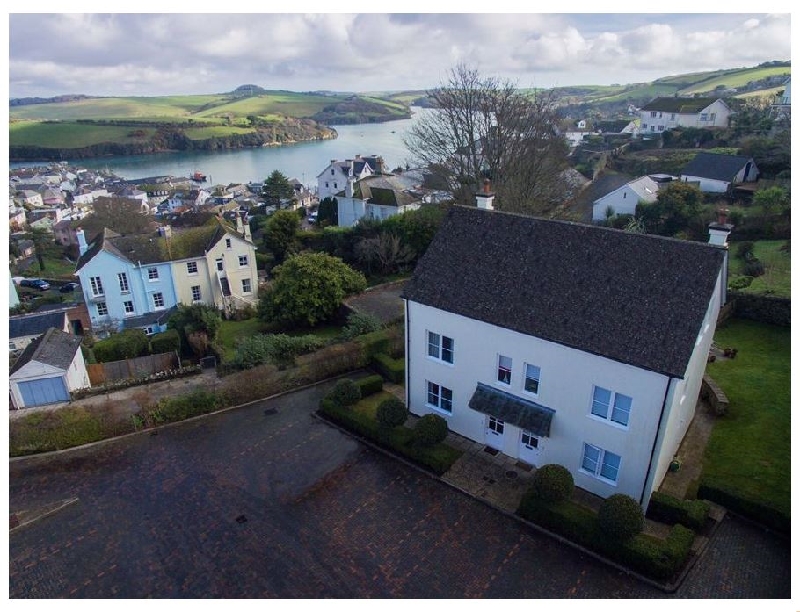 Self Catering Cottage Holidays at 2 Combehaven