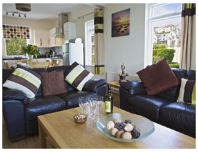 Self Catering Cottage Holidays at 6 Glenthorne House