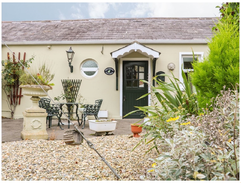Self Catering Cottage Holidays at Pear Tree Cottage