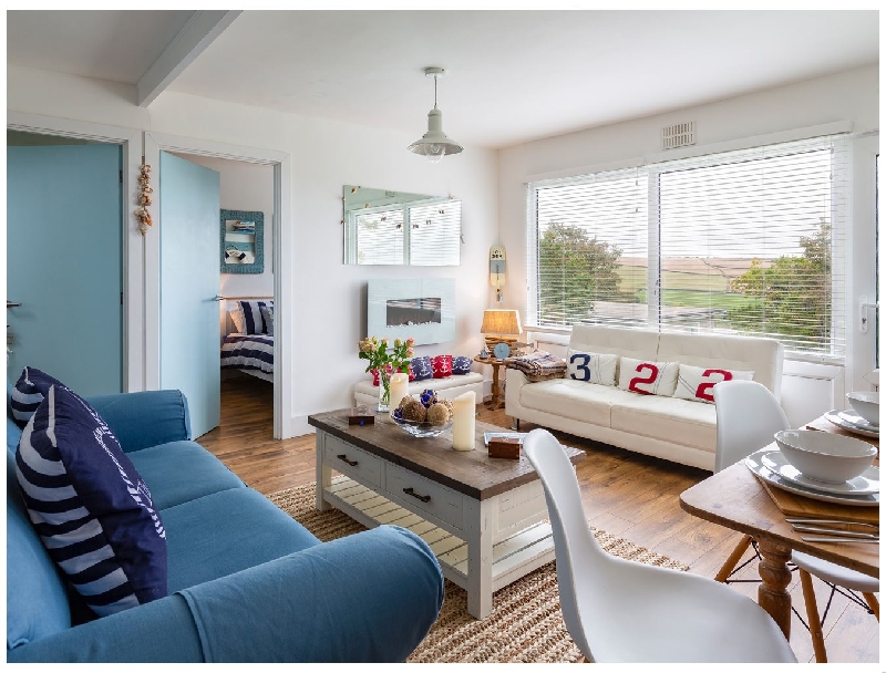 Self Catering Cottage Holidays at The Hut