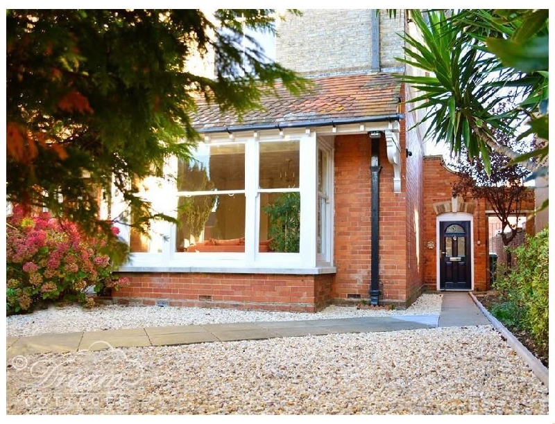 Self Catering Cottage Holidays at Badbury Lodge