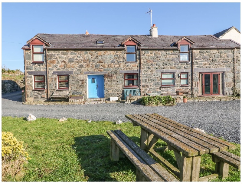 Self Catering Cottage Holidays at Hendre