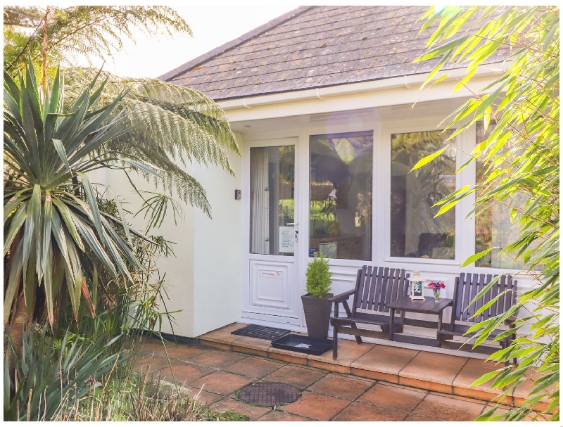 Self Catering Cottage Holidays at Lighthouse