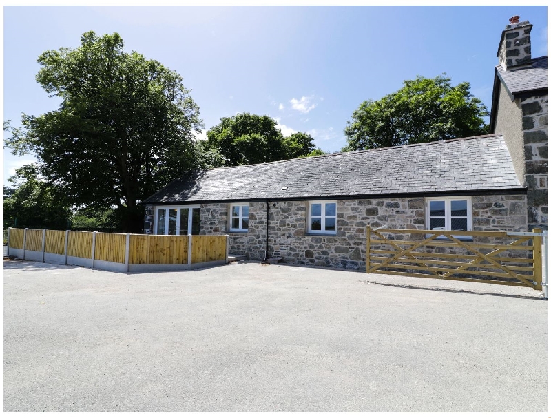 Self Catering Cottage Holidays at Cefn Bryn Bach