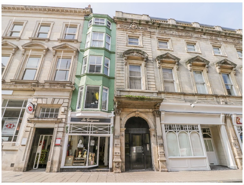 Click here for more about Apartment 6