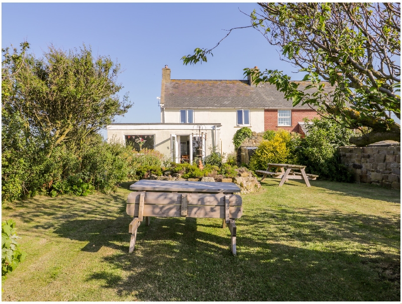 Self Catering Cottage Holidays at Sleeping Dragon