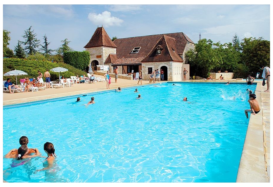 Campsite Castels Domaine de la Paille Basse