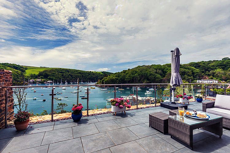 Self Catering Cottage Holidays at Harbour Edge